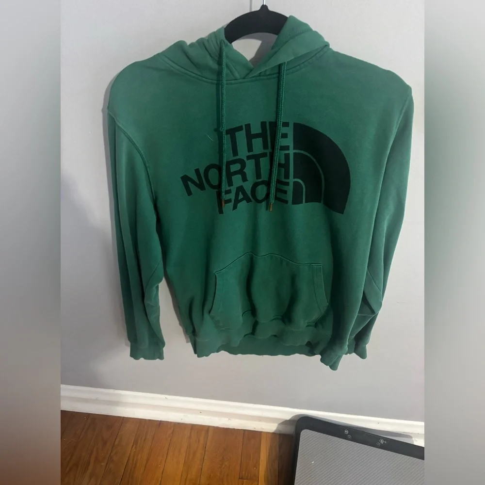 The North Face Forest Green Men's Hoodie size small -st. Patrick’s day ready